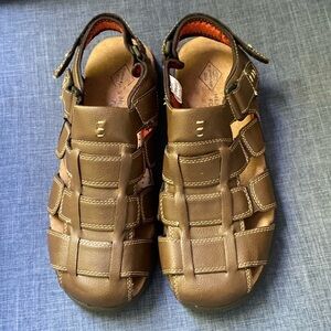 At John’s Bay Brown Sandals Size 10